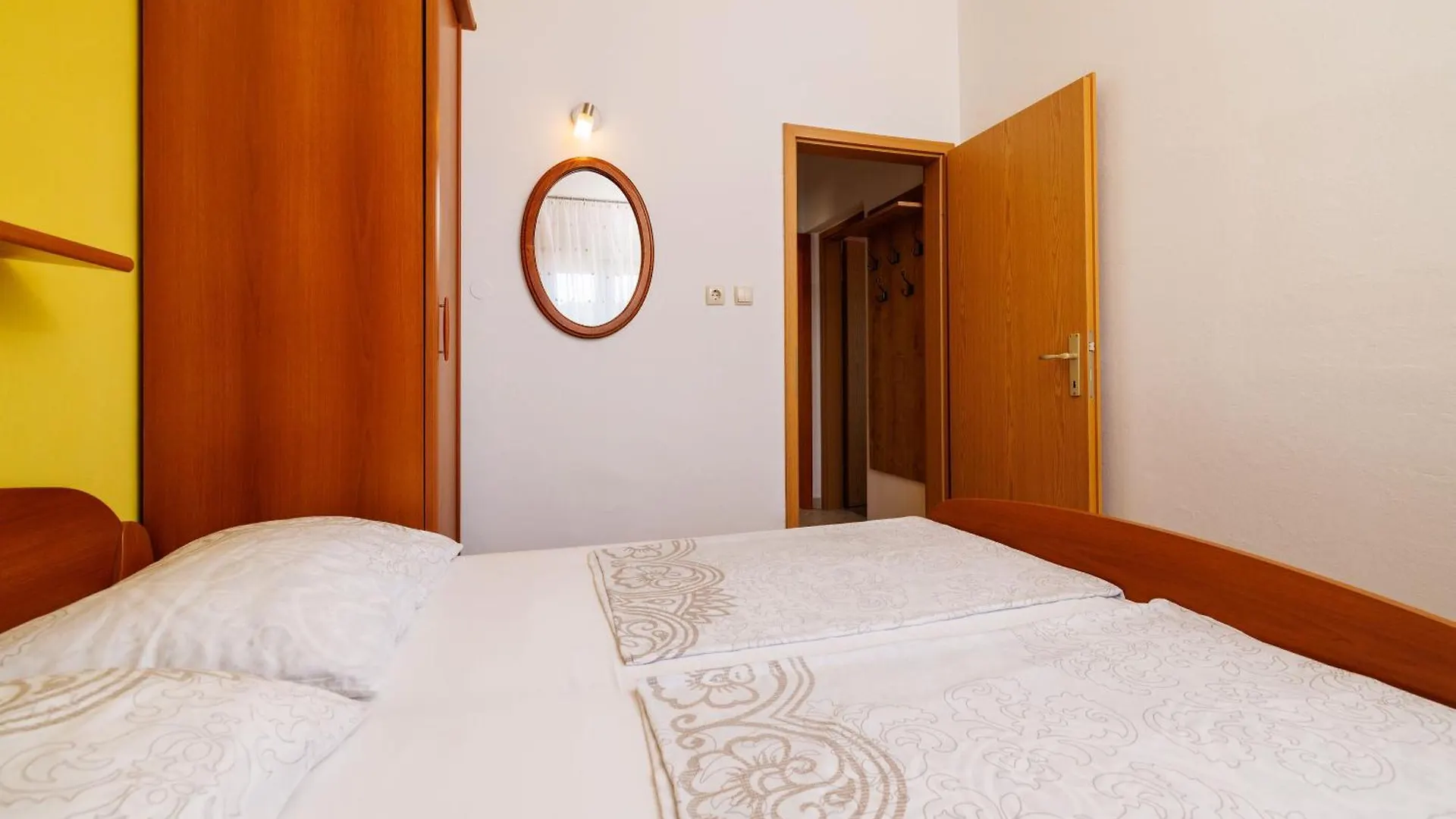 Apartments Darko Supetarska Draga Croatia