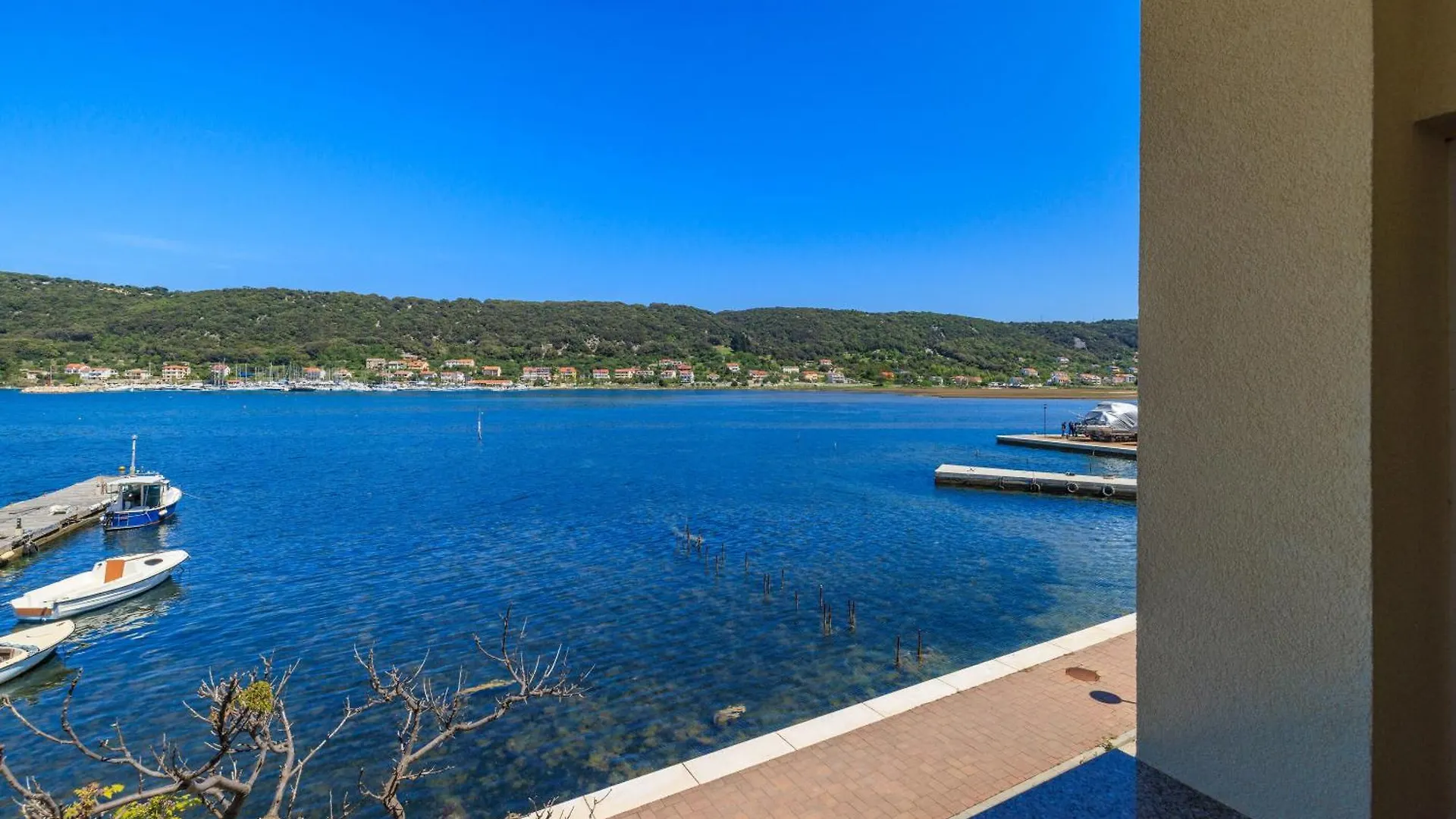 Apartments Darko Supetarska Draga Croatia
