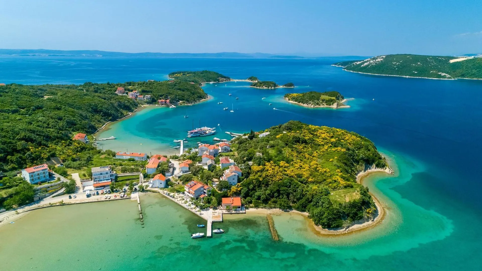 Apartments Darko Supetarska Draga 0*,  Croatia