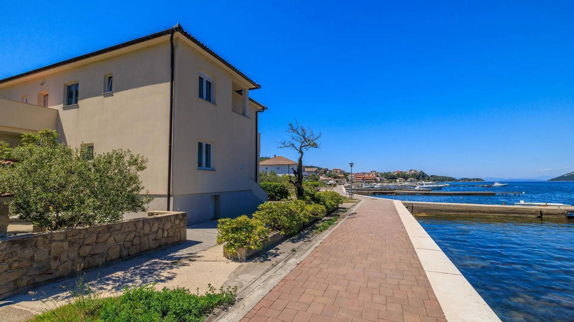 Apartments Darko Supetarska Draga